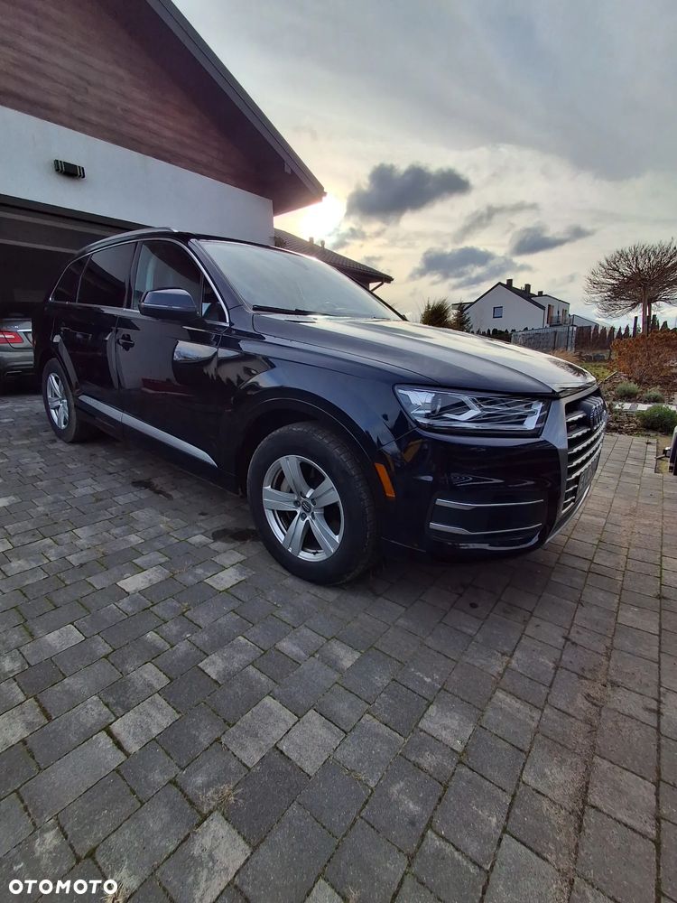 Audi Q7 - 1
