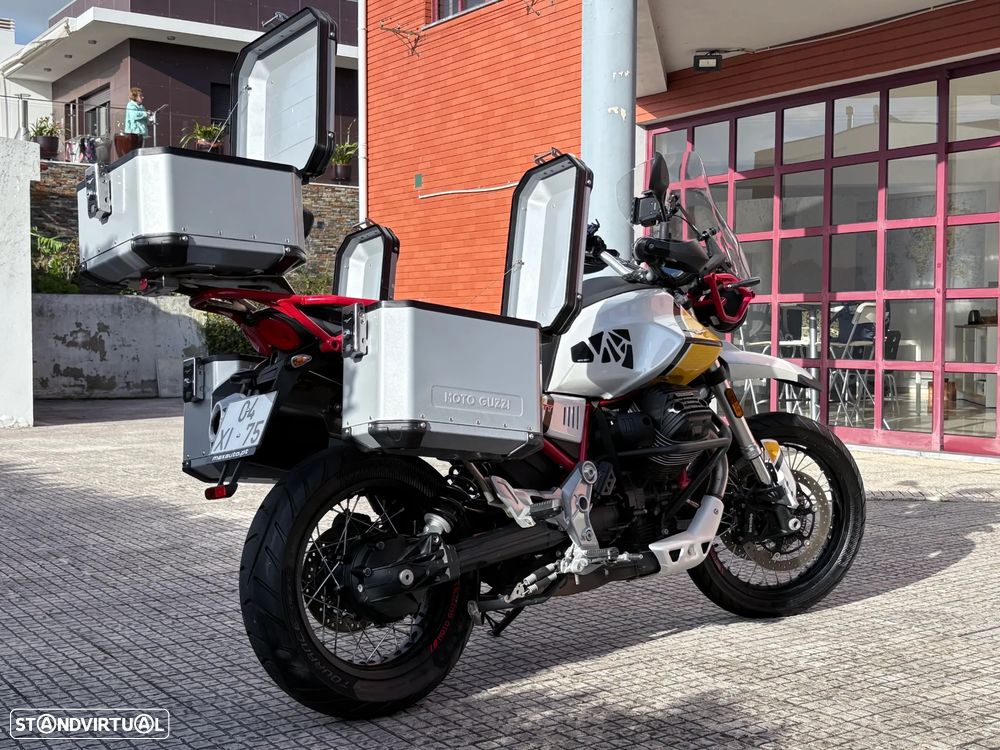 Moto Guzzi V85 TT - 27