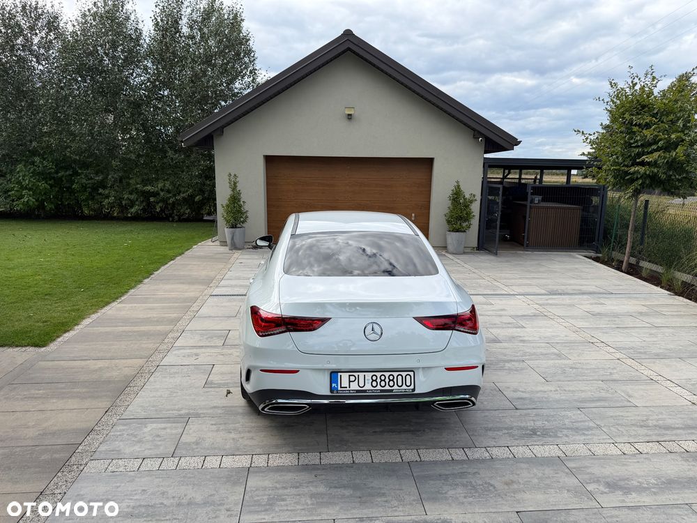Mercedes-Benz CLA 200 7G-DCT - 4