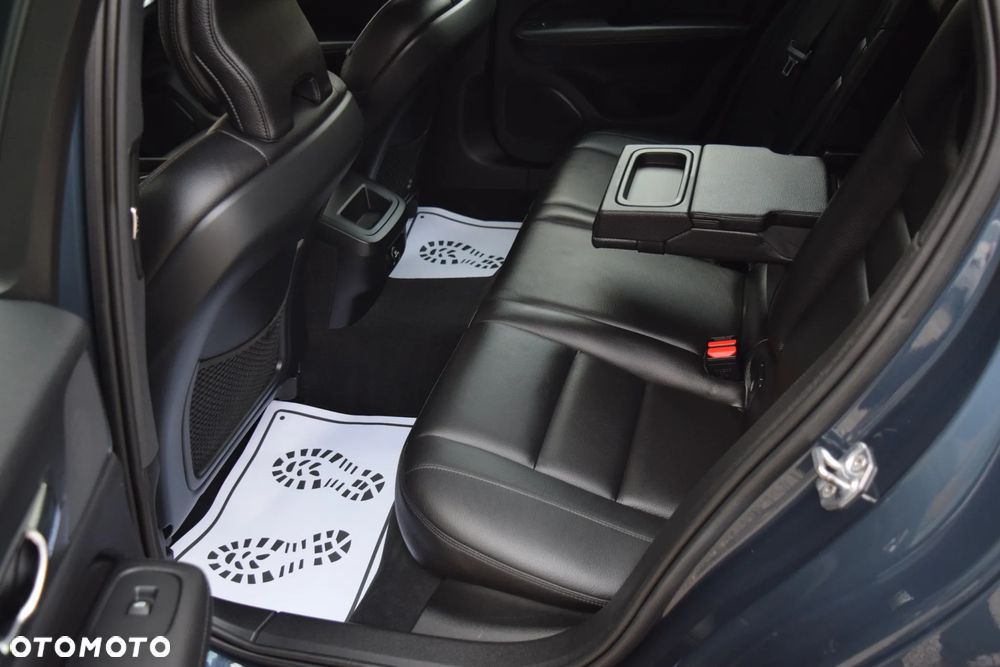 Volvo V60 D3 Geartronic Momentum Pro - 34