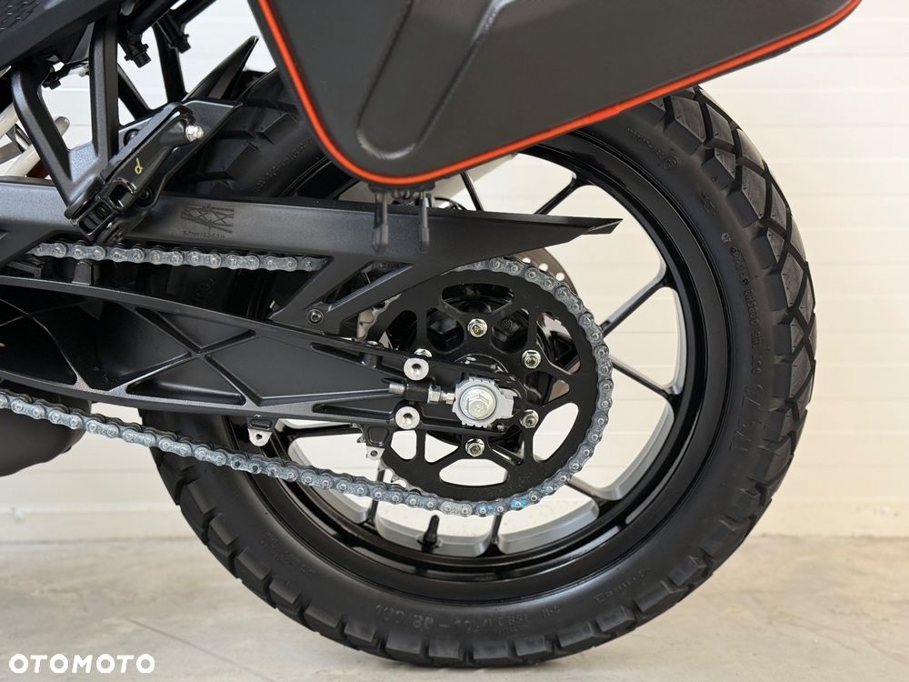 KTM Adventure - 32