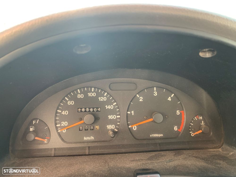 Suzuki Vitara 1.9 TD JLX - 7