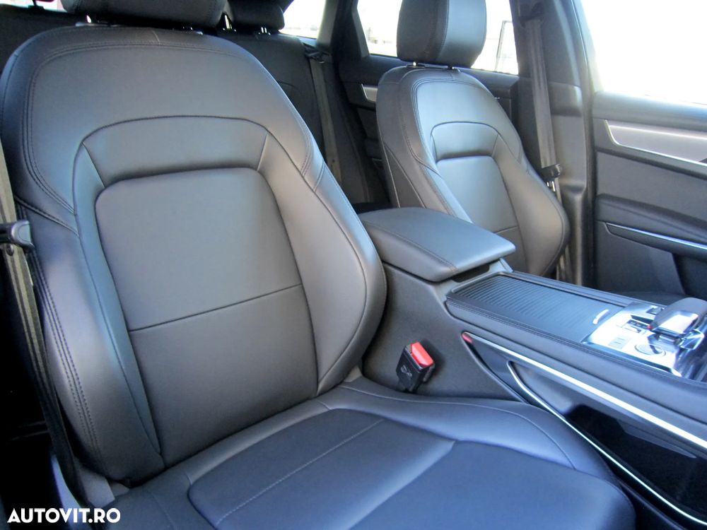 Jaguar F-Pace D200 AWD R-Dynamic SE - 26