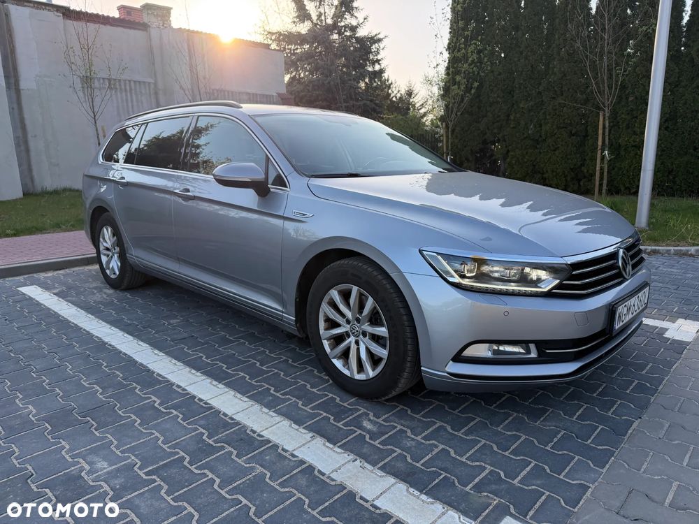 Volkswagen Passat 2.0 TDI SCR DSG Comfortline - 28