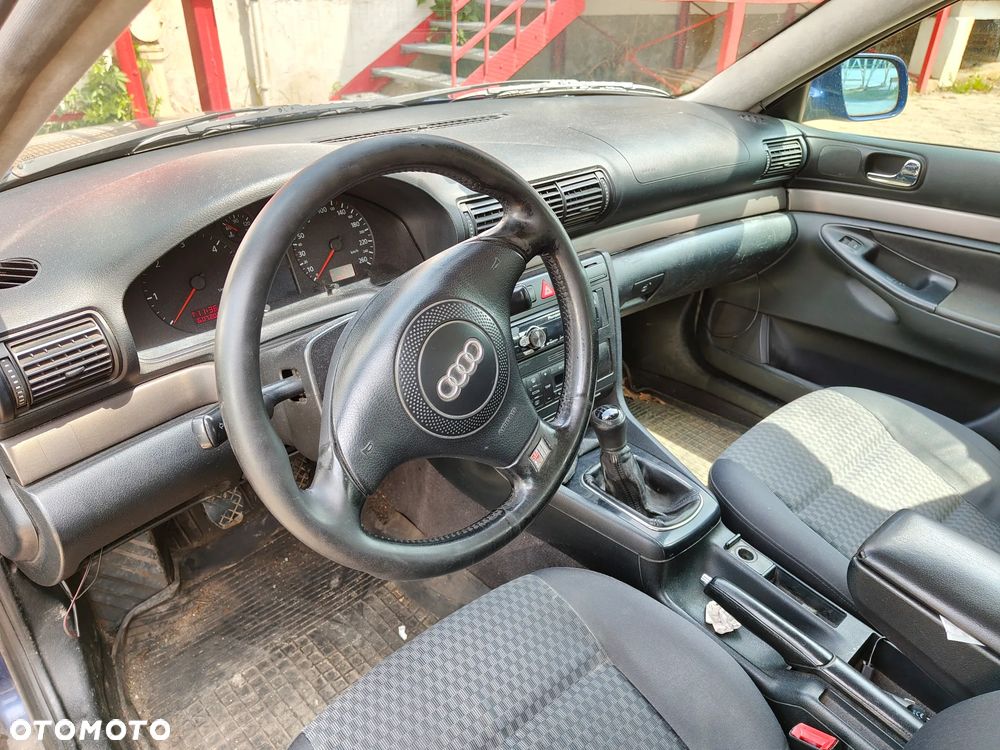 Audi A4 Avant 1.9 TDI - 8