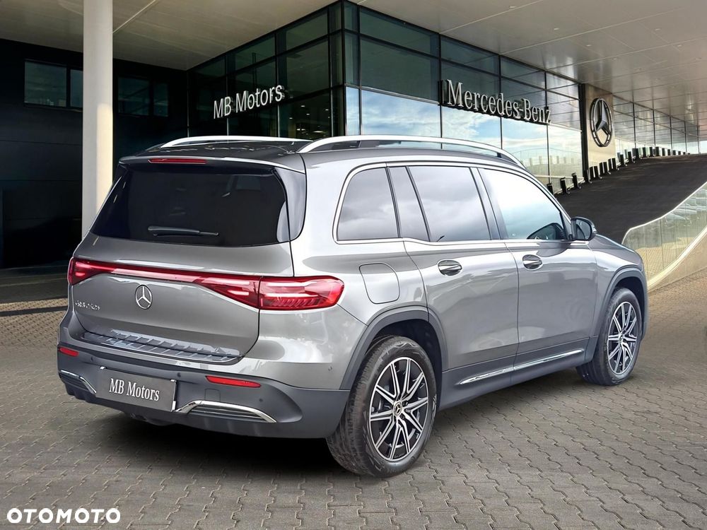 Mercedes-Benz EQB - 7