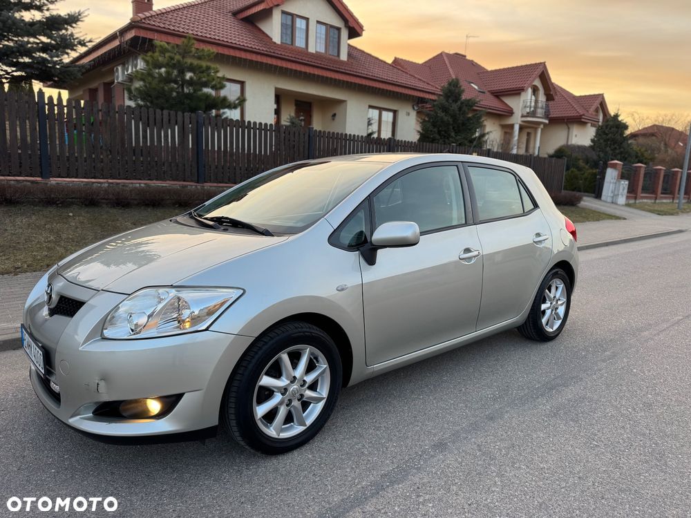 Toyota Auris 1.33 VVT-i Terra - 3