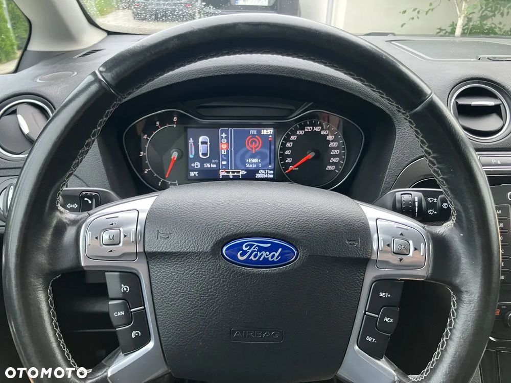 Ford Galaxy 2.0 TDCi Titanium - 34