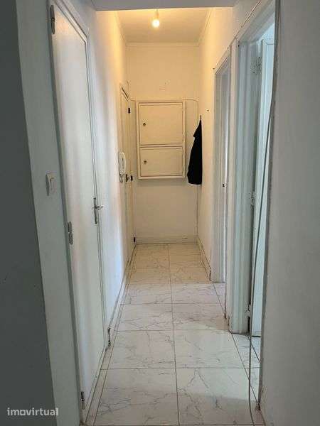 T1 Queluz de Baixo - Grande imagem: 5/7