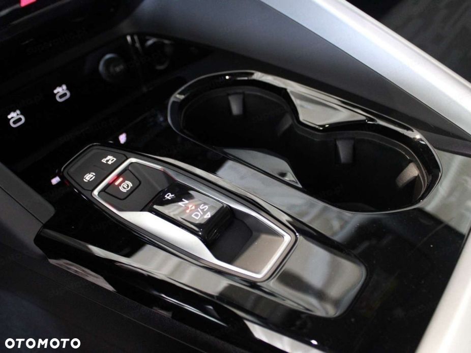 Audi Q5 Sportback - 13