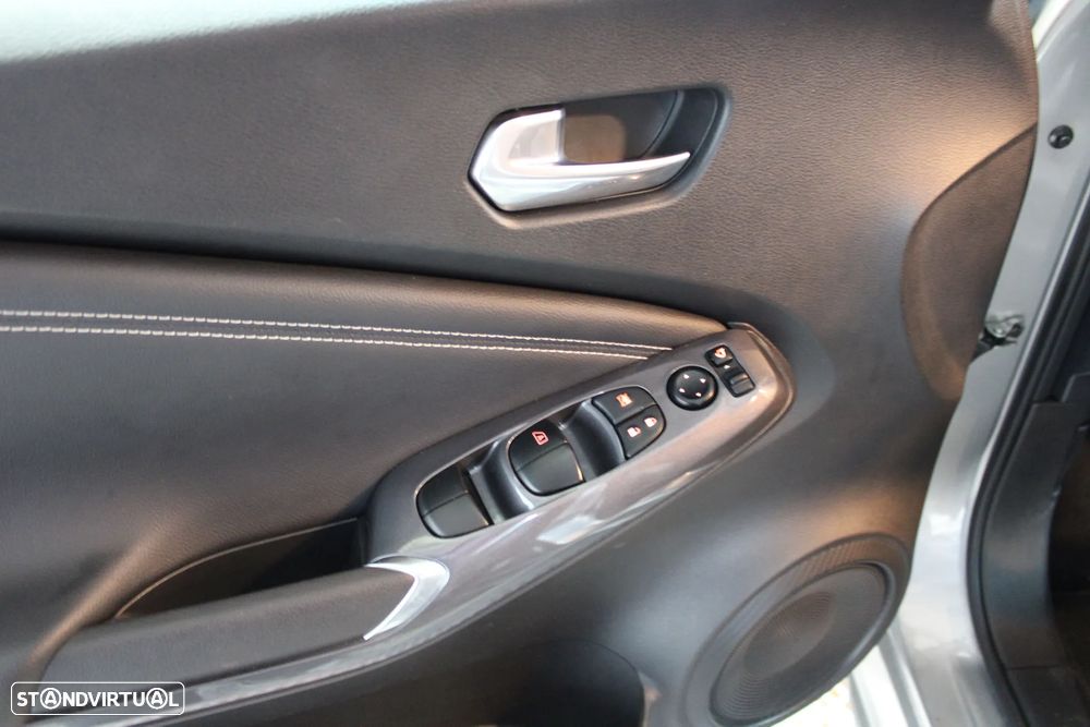 Nissan Juke 1.0 DIG-T Acenta - 10