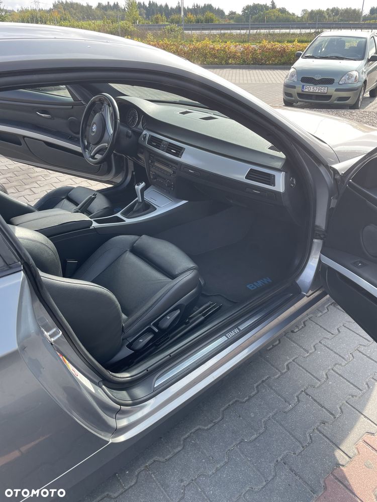 BMW Seria 3 320i - 13