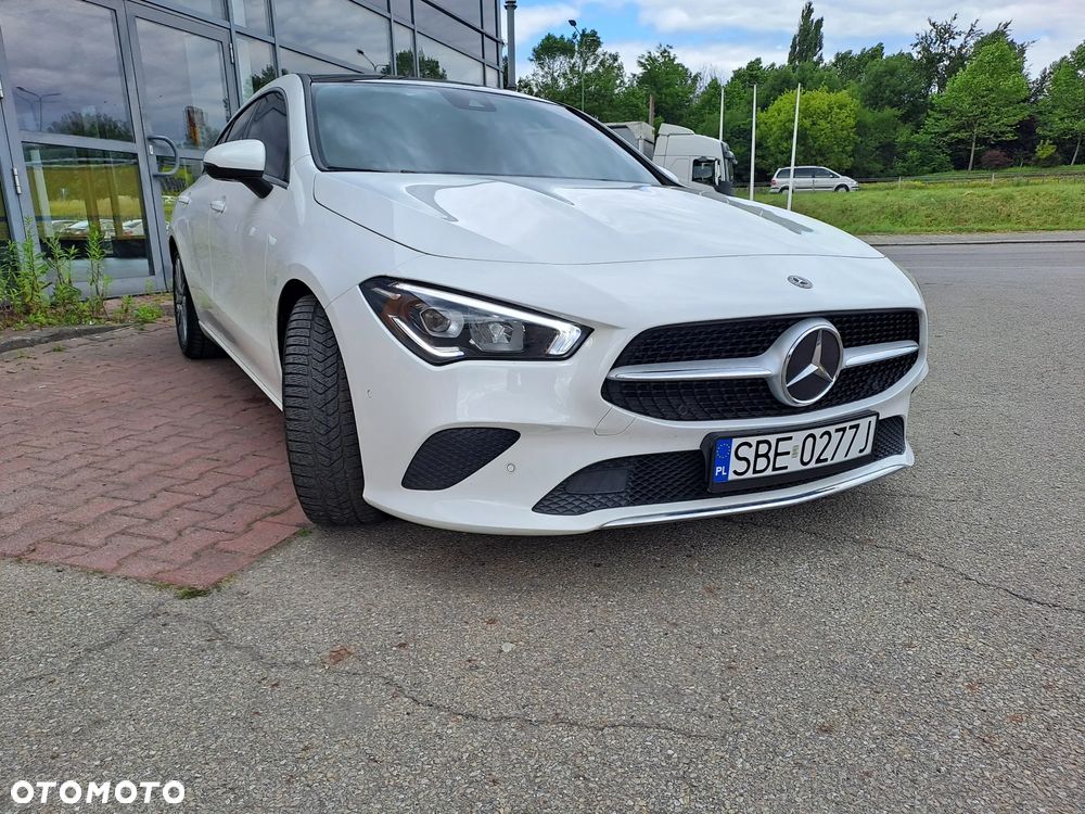 Mercedes-Benz CLA 180 Shooting Brake - 10