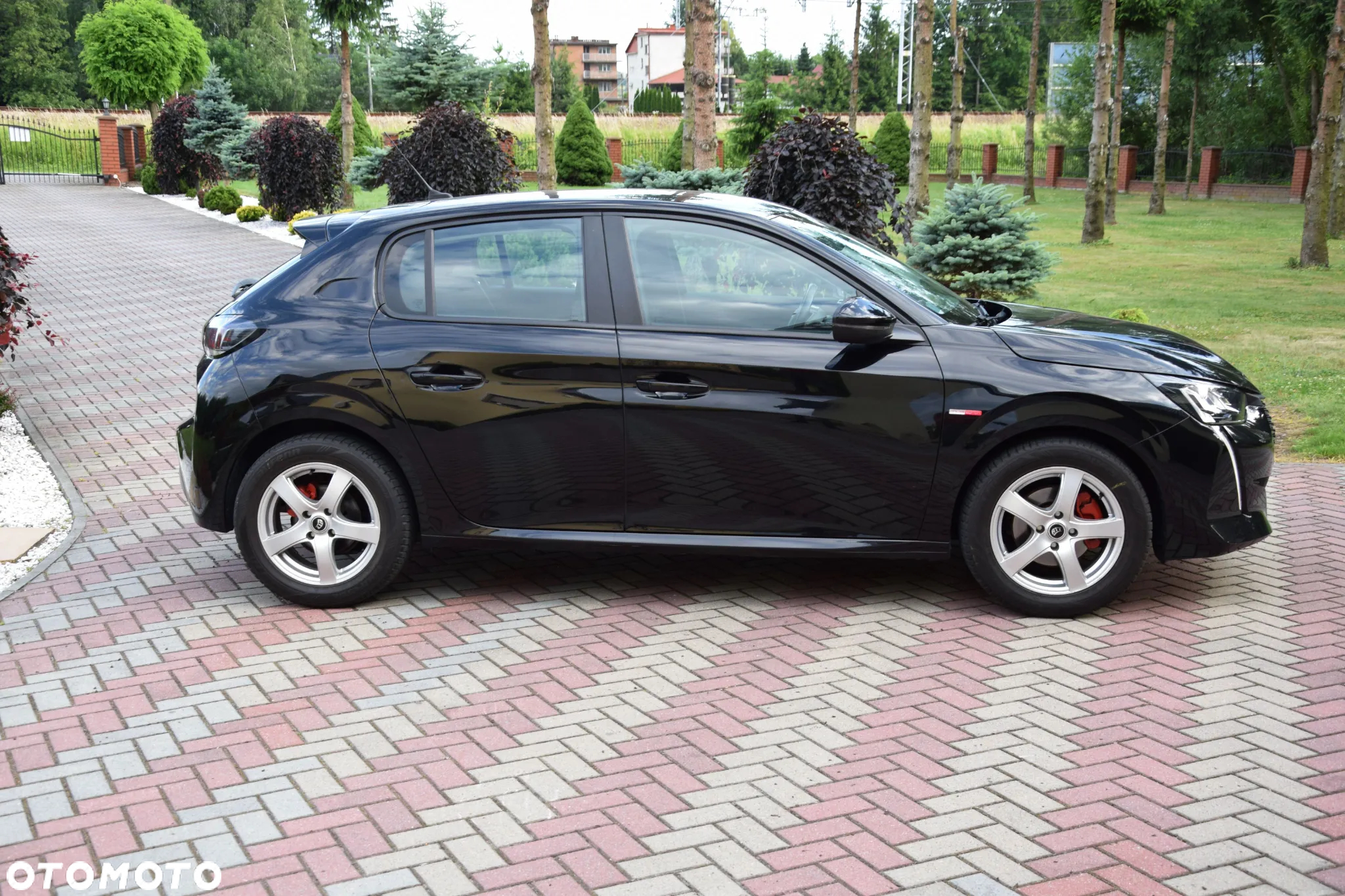 Peugeot 208 - 7