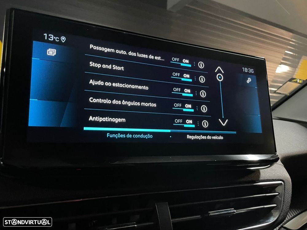 Peugeot 5008 1.2 PureTech Allure Pack - 29