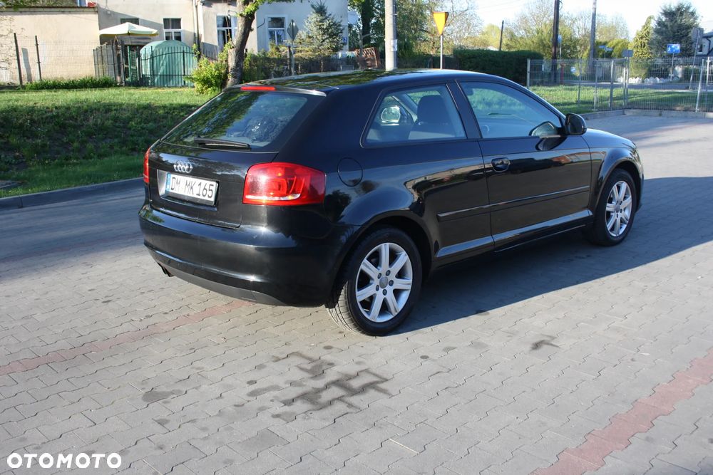 Audi A3 3-drzwiowe 1.8 TFSI S tronic Attraction - 6