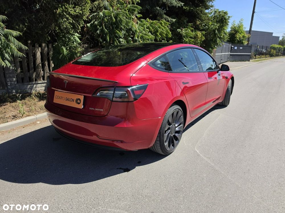 Tesla Model 3 - 10
