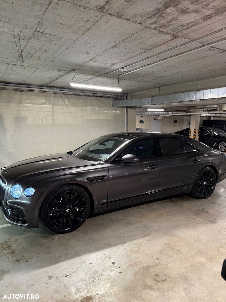 Bentley Flying Spur - 16