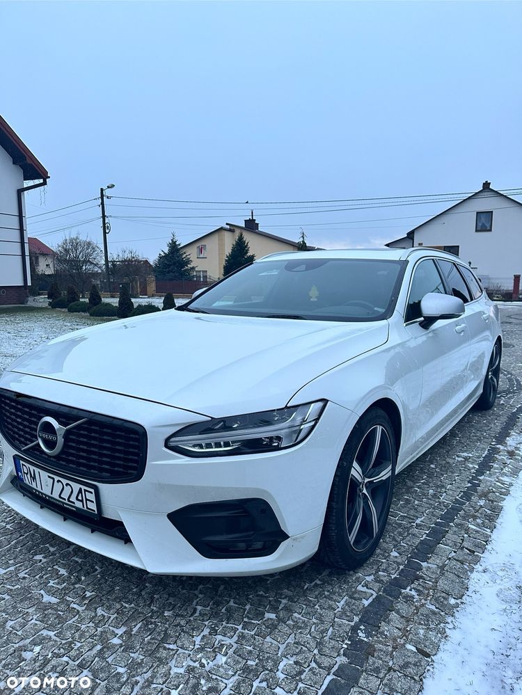 Volvo V90 D3 R-Design - 1
