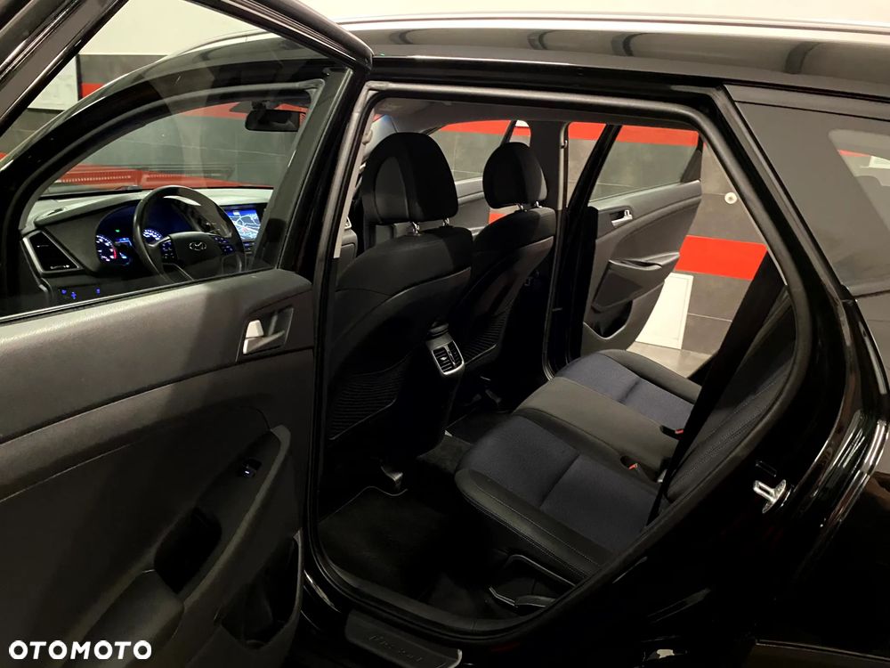 Hyundai Tucson 1.6 GDI BlueDrive Design 2WD - 18