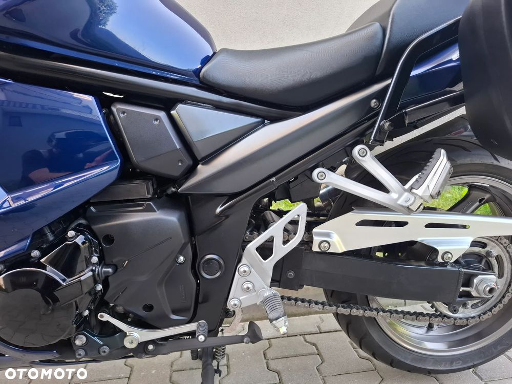 Suzuki GSX - 20