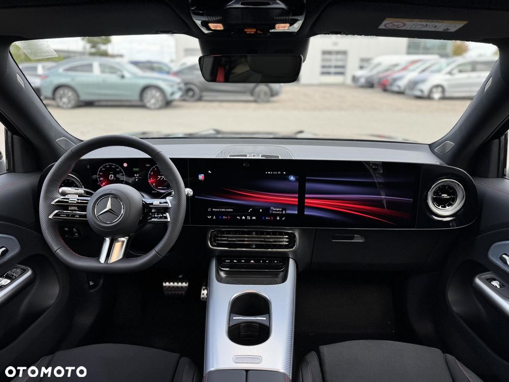 Mercedes-Benz GLB 200 mHEV 4-Matic 8G-eDCT - 12