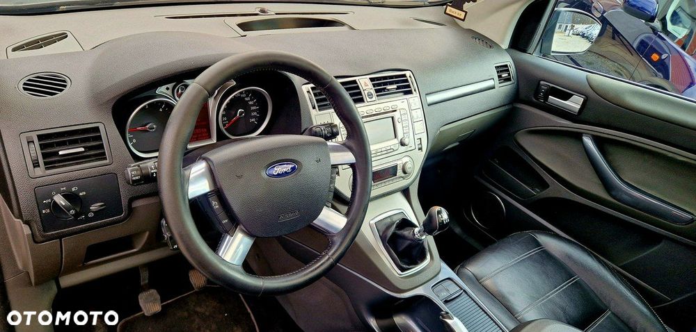 Ford Kuga 2.0 TDCi Titanium - 37
