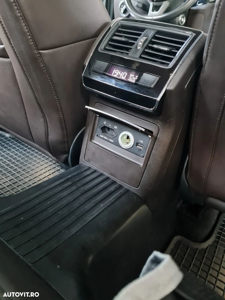 Skoda Superb 2.0 TDI DSG Laurin & Klement - 11