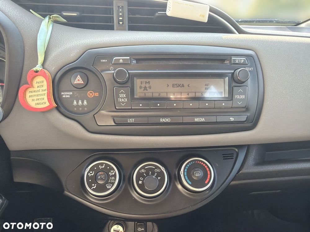 Toyota Yaris 1.0 Active EU6 - 21