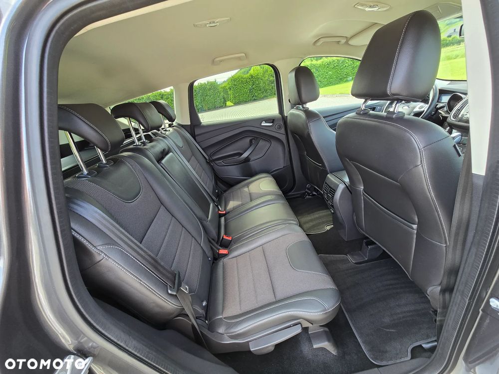Ford Kuga 2.0 TDCi 4x4 Titanium - 16