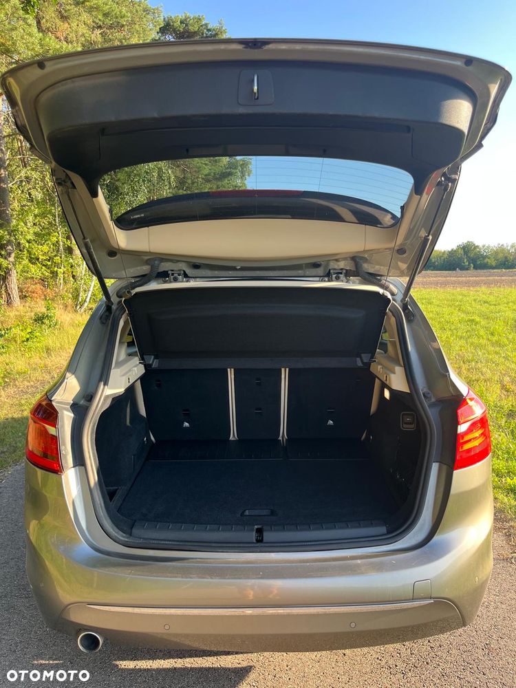BMW Seria 2 218d Luxury Line - 9