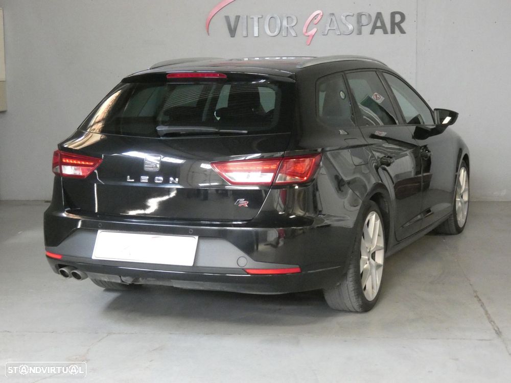 SEAT Leon ST 2.0 TDI FR DSG - 38