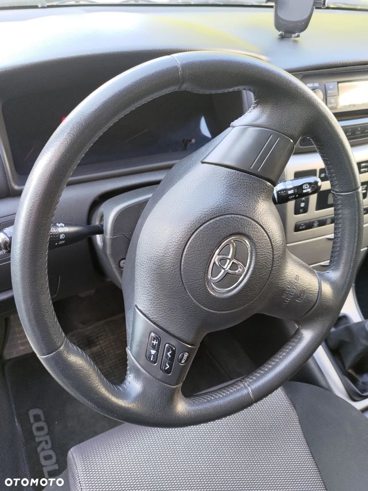 Toyota Corolla 1.6 VVT-i Sol - 9