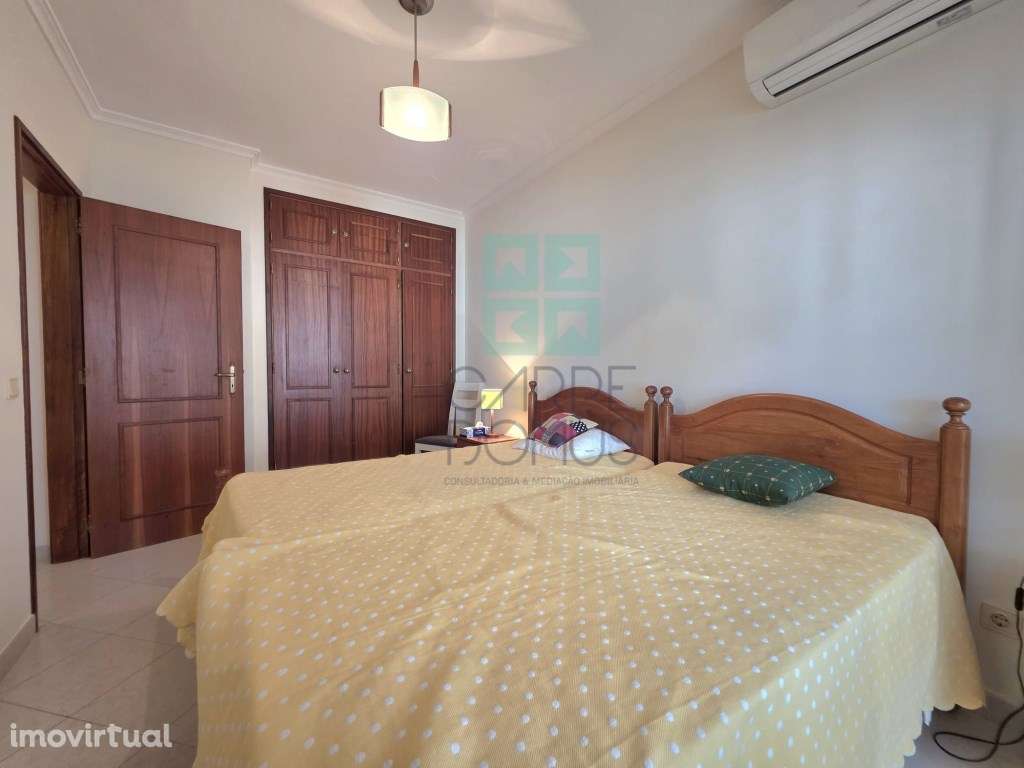 T2 com 116m² e terraço amplo - Espaço raro em Monte Gordo - Grande imagem: 4/8