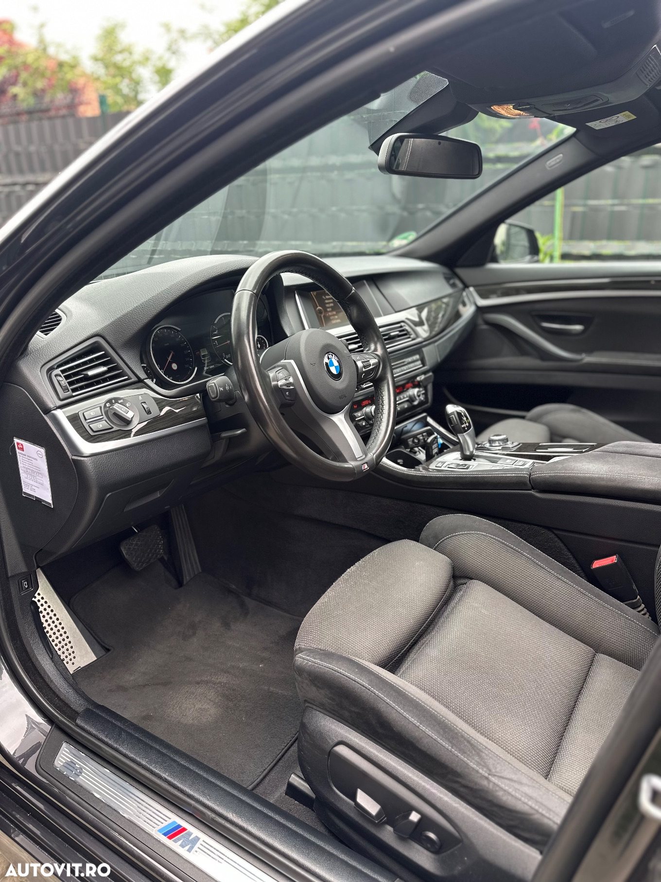 BMW Seria 5 520d xDrive Touring Aut. M Sport Edition - 4