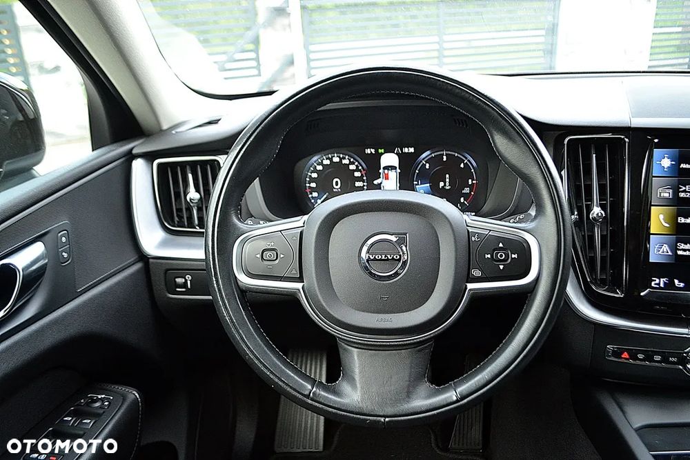 Volvo XC 60 B4 D Geartronic Momentum - 13