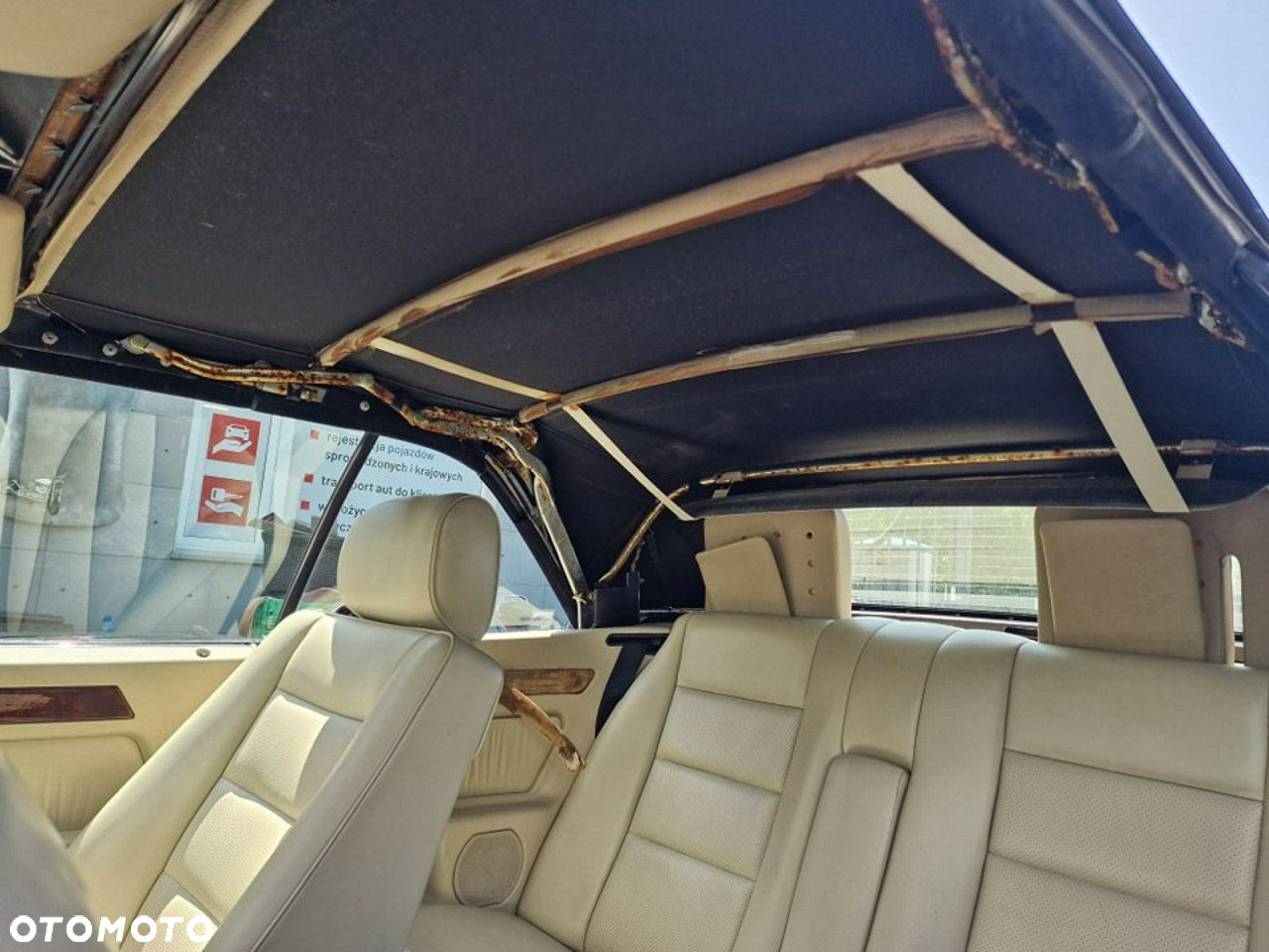 Mercedes-Benz Klasa E 320 - 21