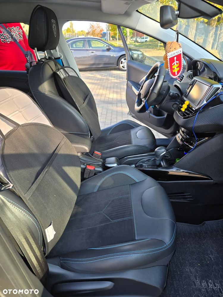 Peugeot 2008 1.2 PureTech Active S&S EAT8 - 5