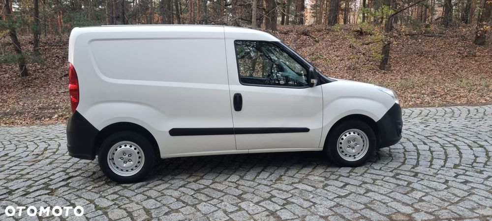 Opel Combo - 8