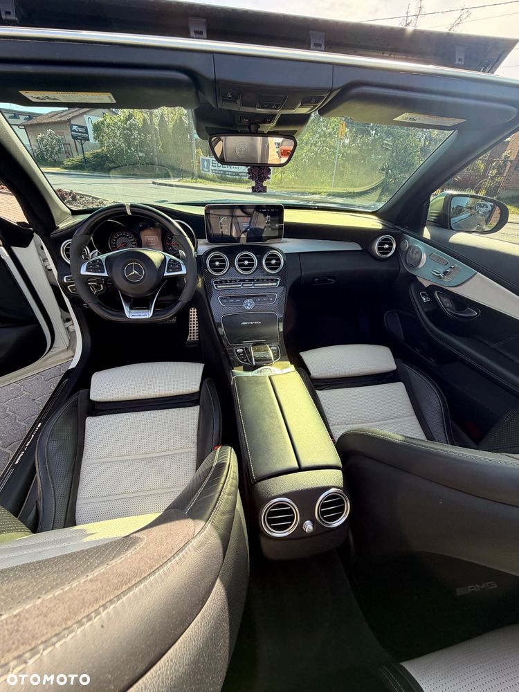 Mercedes-Benz Klasa C AMG 63 S - 19