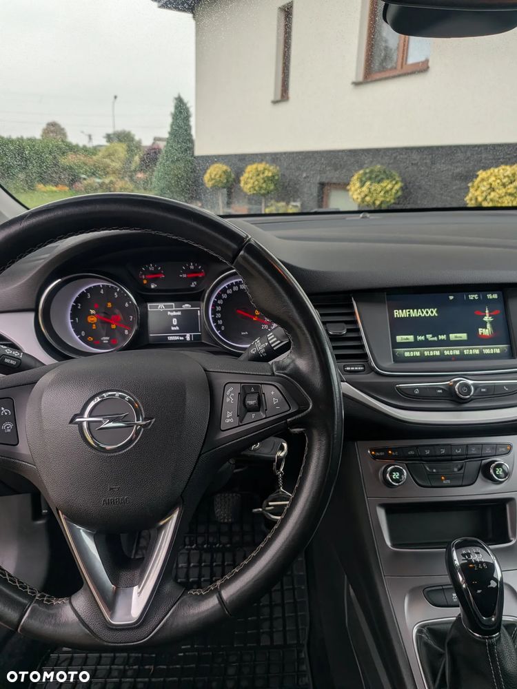 Opel Astra 1.4 T Enjoy - 10