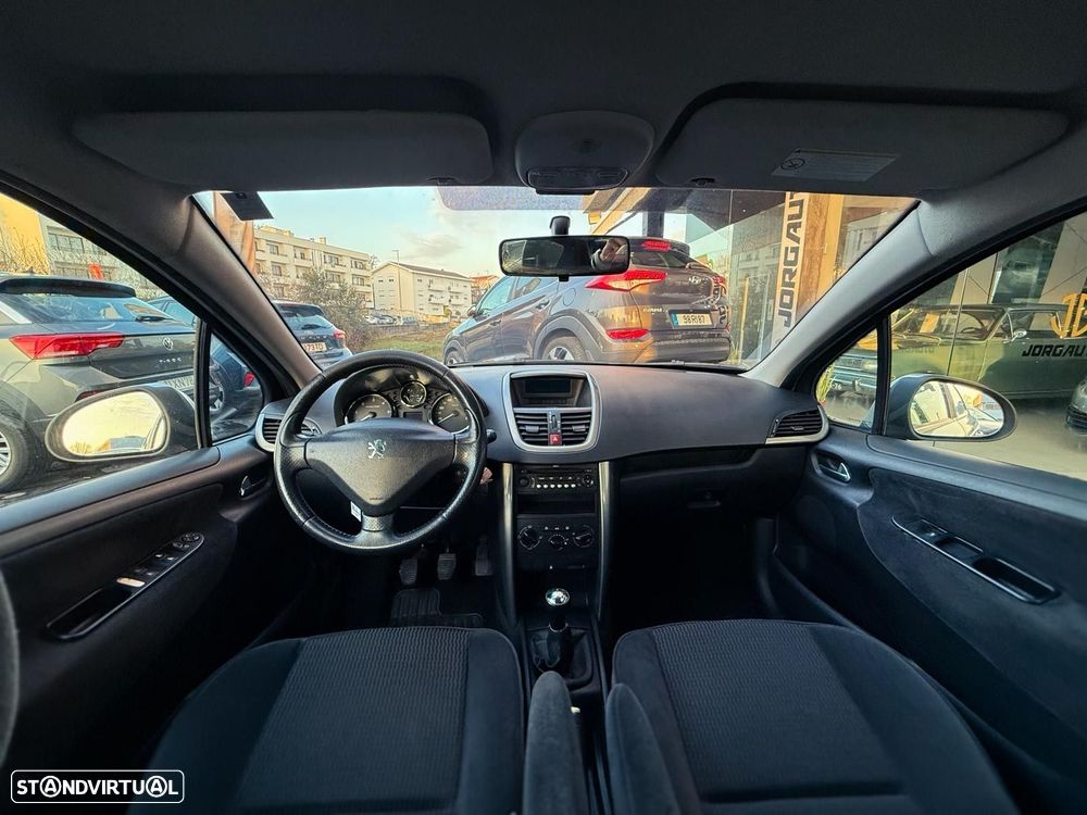 Peugeot 207 1.4 HDi Premium - 13