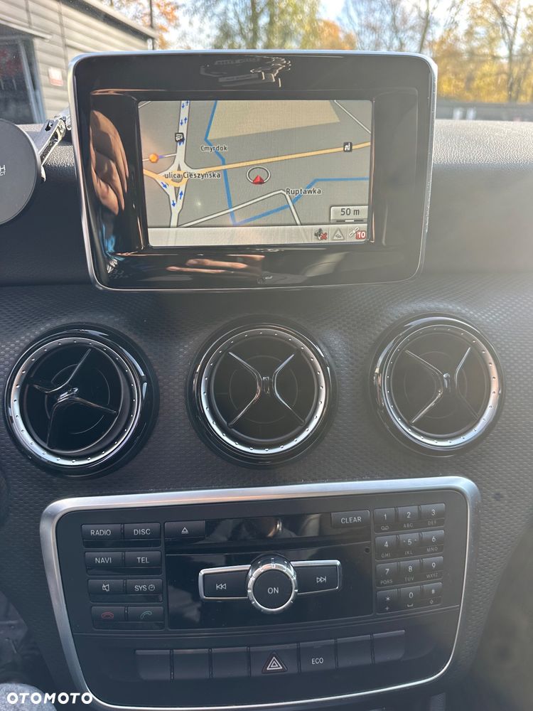 Mercedes-Benz Klasa A 180 (BlueEFFICIENCY) AMG Sport - 9