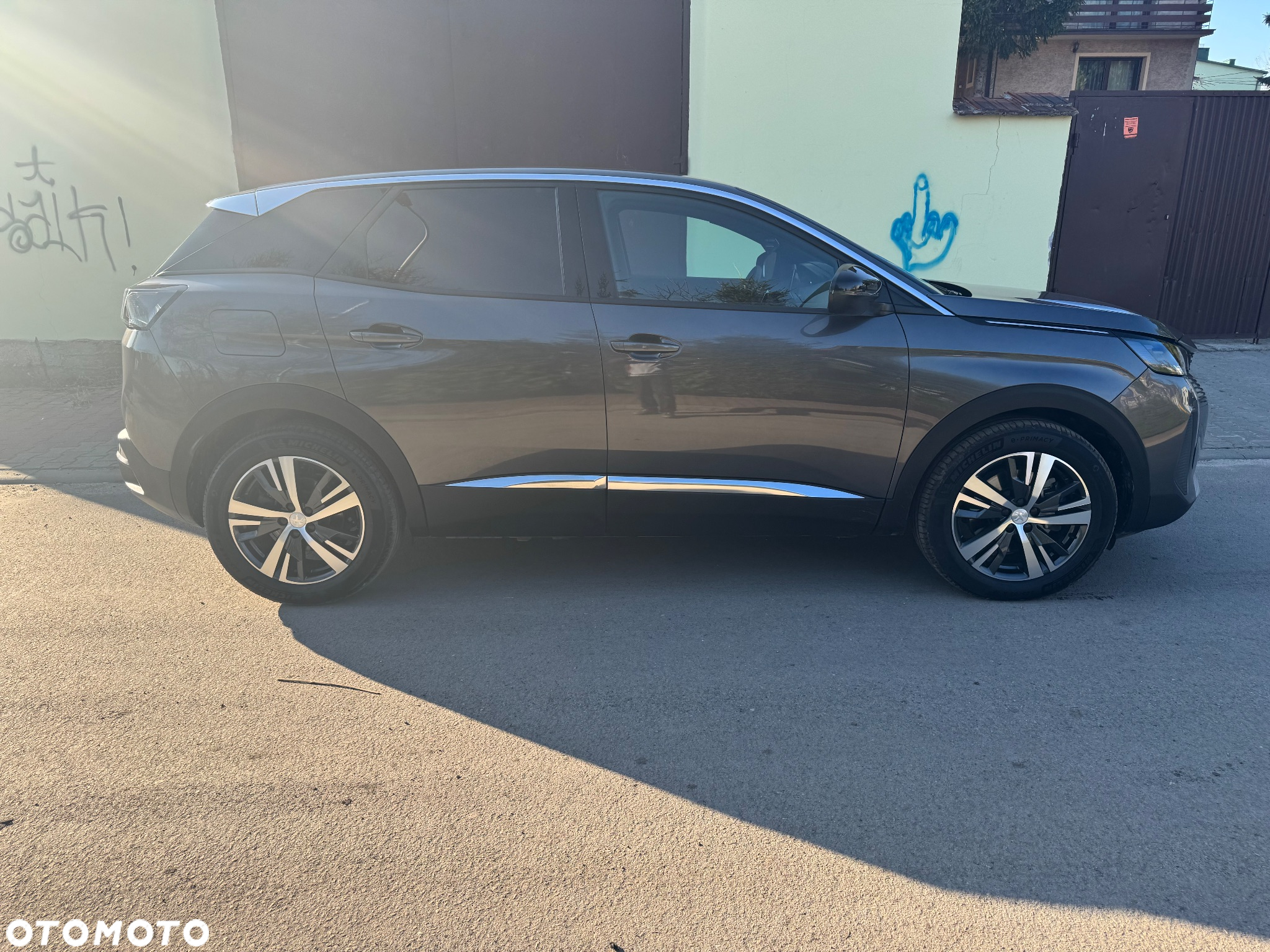 Peugeot 3008 1.6 PureTech Hybrid PHEV Allure Pack S&S EAT8 - 3