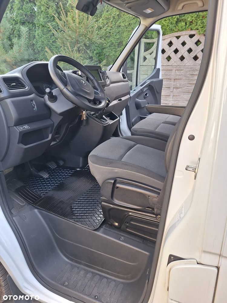 Renault Master - 32