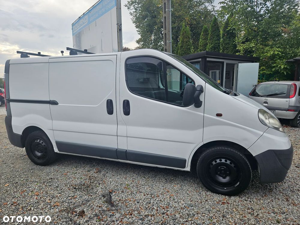 Opel VIVARO - 11