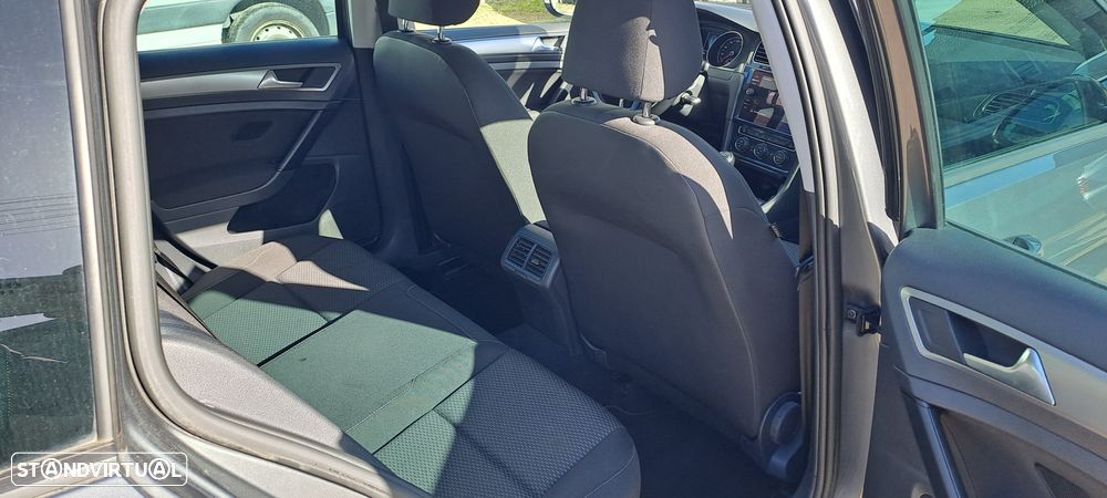 VW Golf Variant - 4