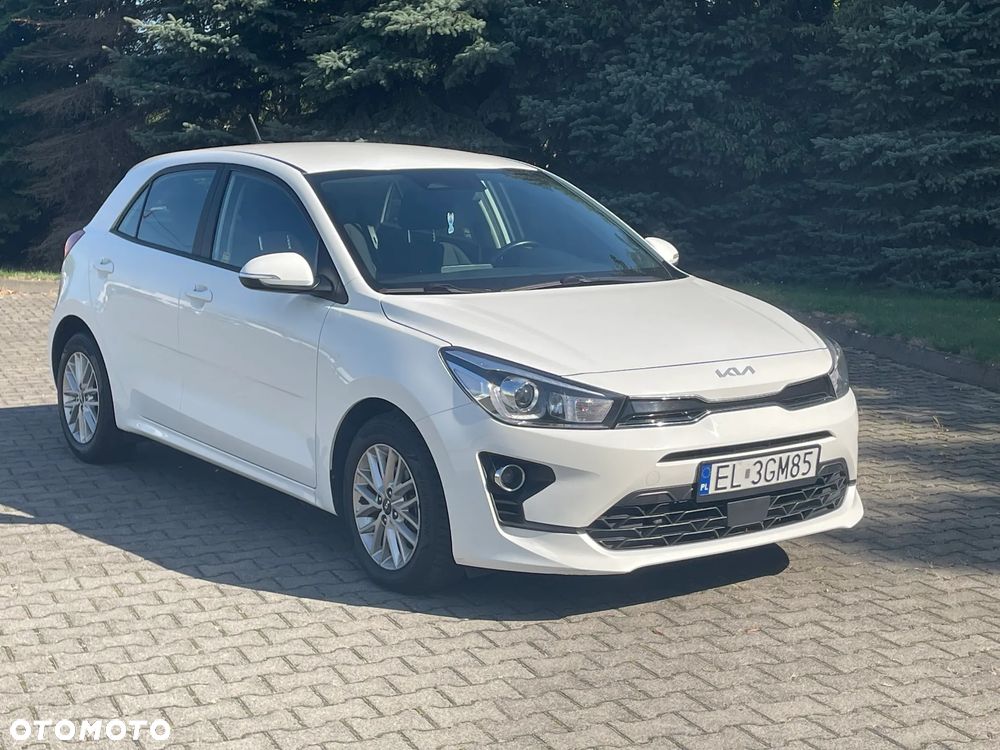 Kia Rio 1.2 L - 11