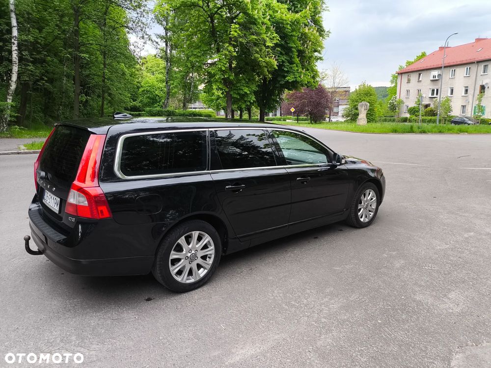 Volvo V70 D3 Momentum - 13