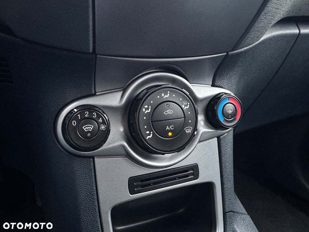 Ford Fiesta 1.25 SYNC Edition - 11